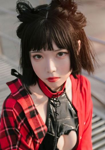 相亲对象是学生强硬的问题少年