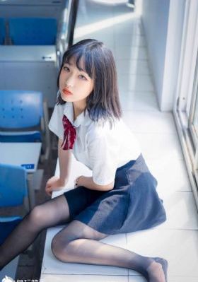 忧郁的少女