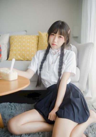 《警花与警犬》主演