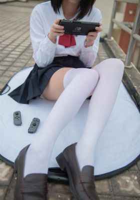 久久亚洲精品小早川怜子